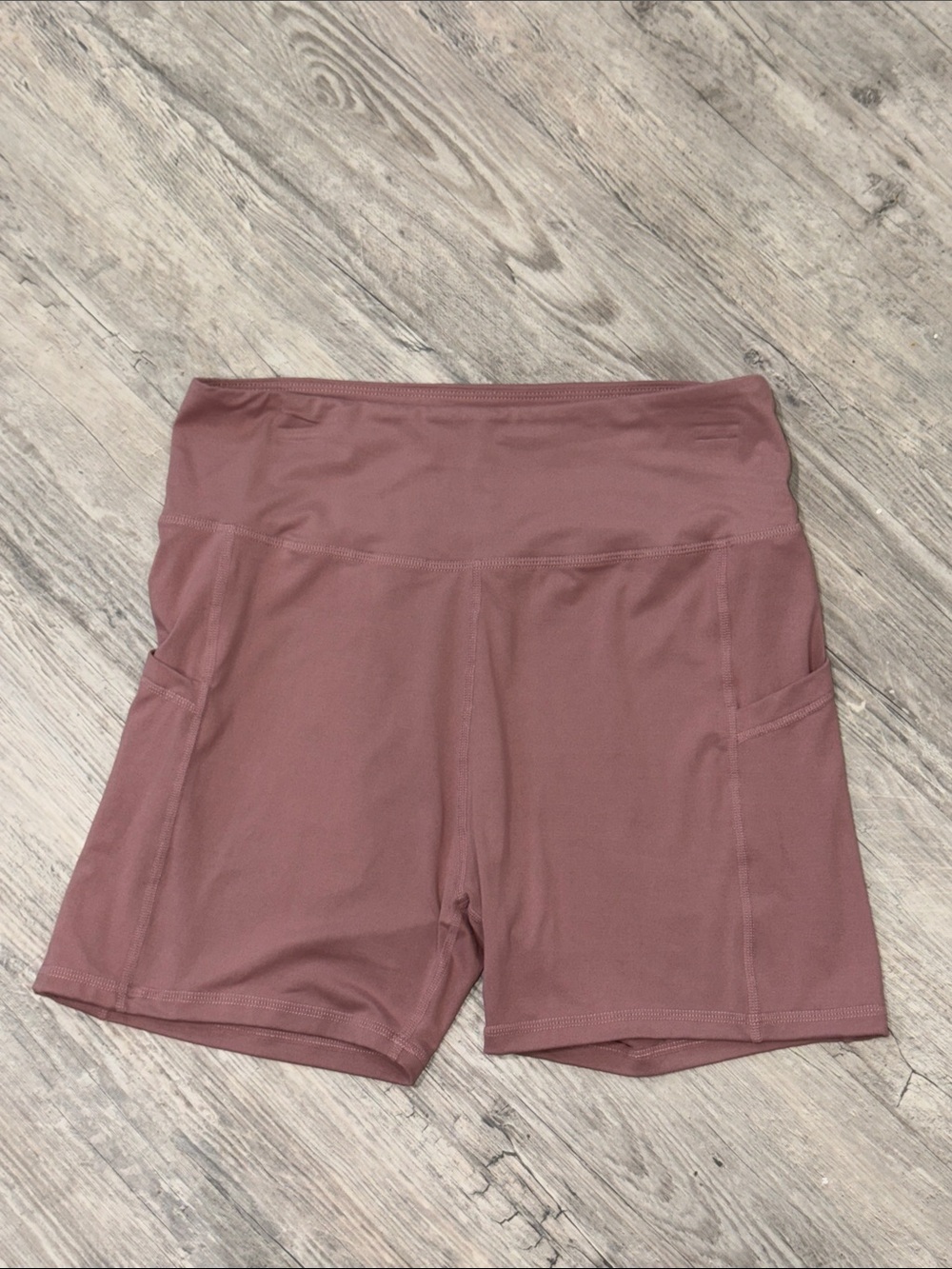 Women's High-Waist Active Shorts in Mauve Pink